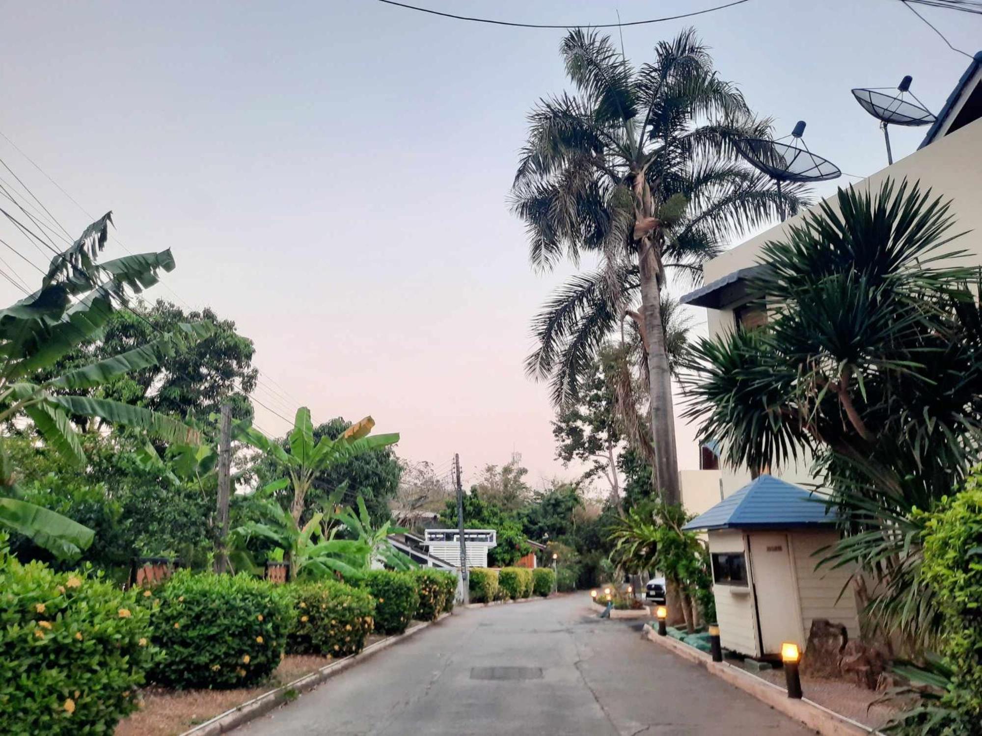 โรงแรมสยามบูทีค บุรีรัมย์ Exterior photo
